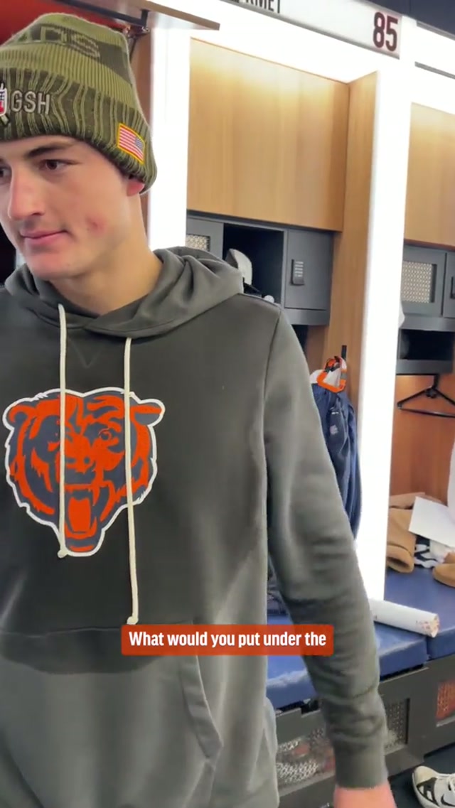 O Monangai tree, O Monangai tree 🎄#kylemonangai #christmas #presents 