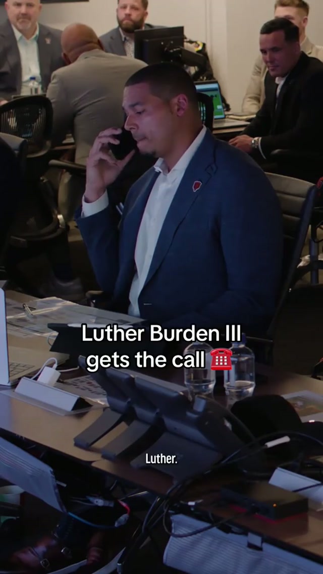 These moments never get old 🥹 #lutherburden #nfldraft #chicagobears 