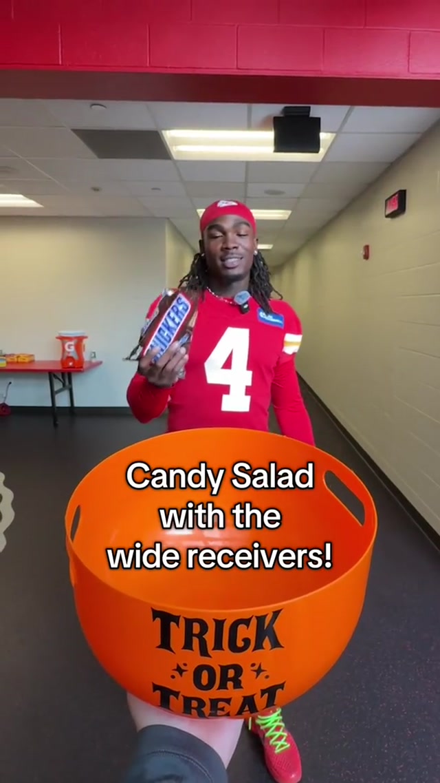 Just in time for Halloween 🎃👻🍭 #candysalad #kansascitychiefs #funfacts 