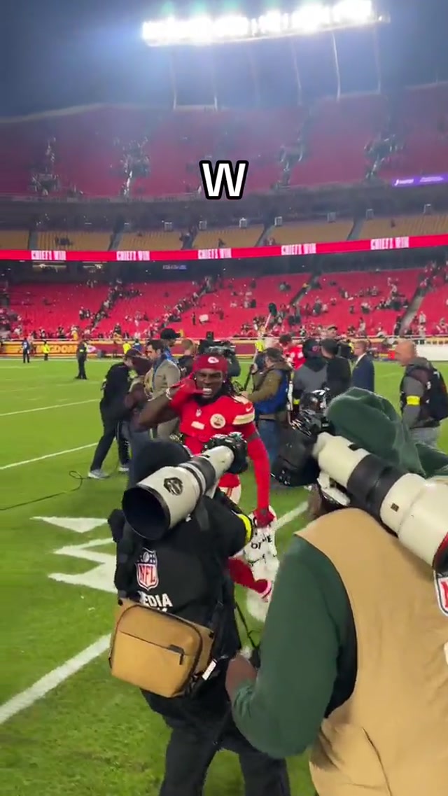 How we feelin’ Chiefs Kingdom⁉️ #chiefs #chiefskingdom #kansascity #mnf #nfl 