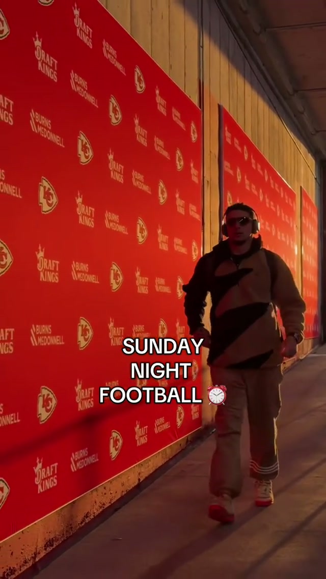 QB1 here for SNF. #chiefs #fits #fashion #patrickmahomes