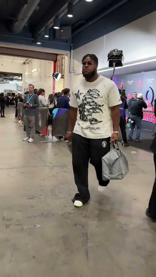 Red carpet arrivals 😮‍💨 #chiefs #kansascity #probowl #nfl #arrivals 