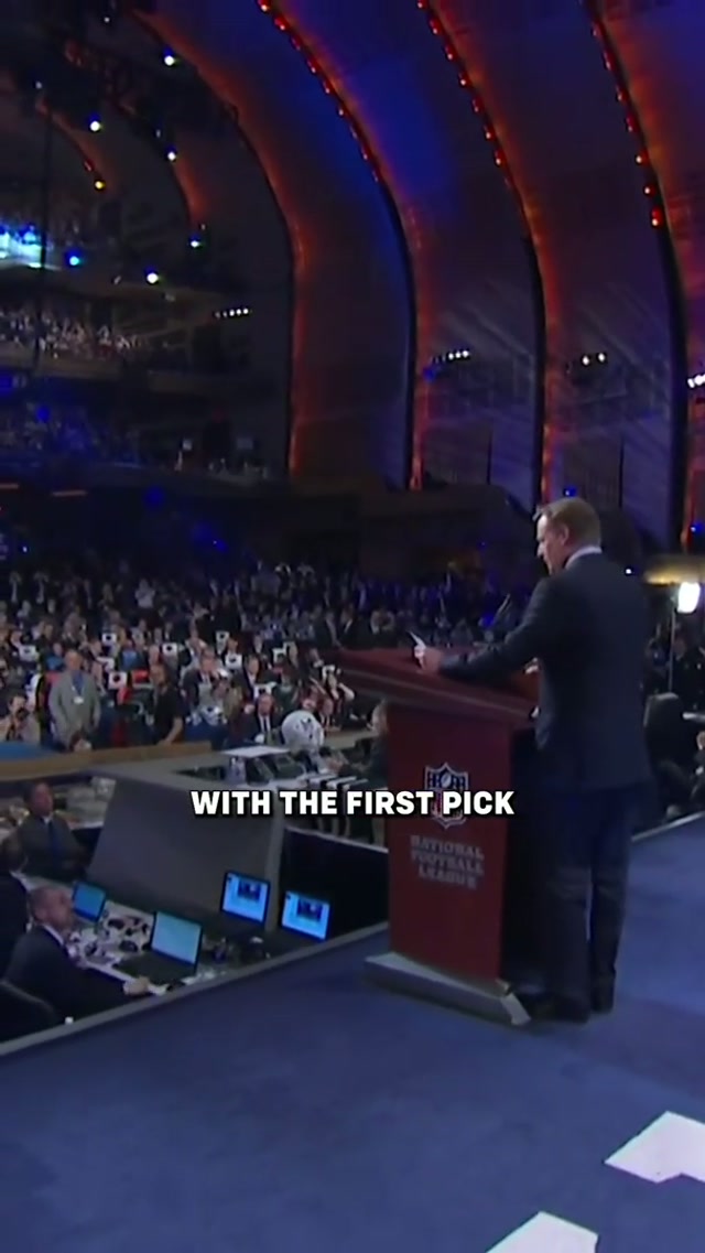 Throwing it back to 2013 where we drafted Eric Fisher with the No. 1 overall pick 👀 #chiefs #draft #pick #nfldraft 
📺: NFL Draft 4/23-25 on NFLN/ESPN/ABC 