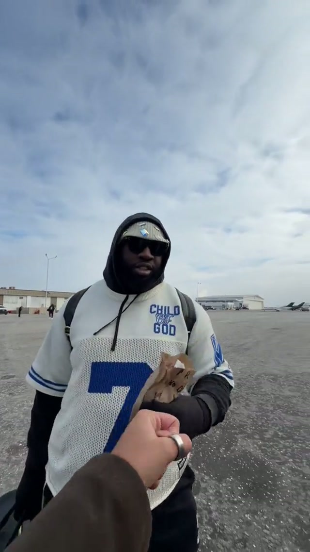 otw to jax #nfl #colts #football #indianapolis #fistbump 