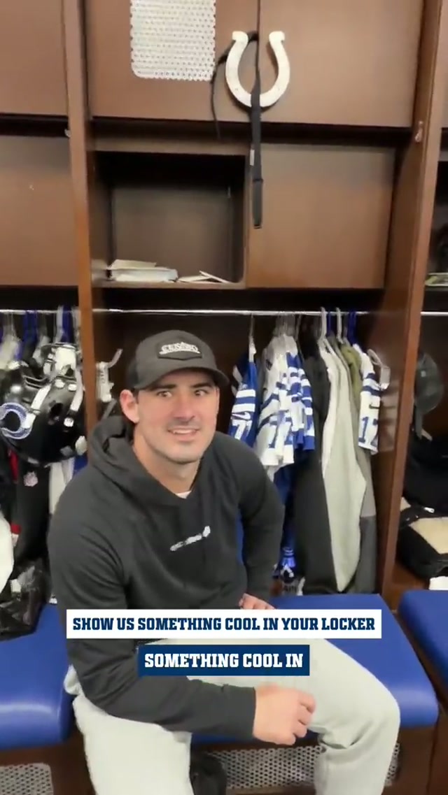 cool. cool. cool. #colts #nfl #football #spacejam #lockerroom 
