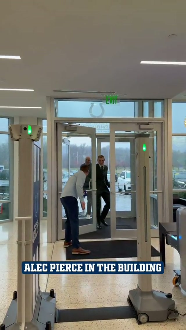 look who it is👀 #colts #nfl #alecpierce #widereciever #signing 