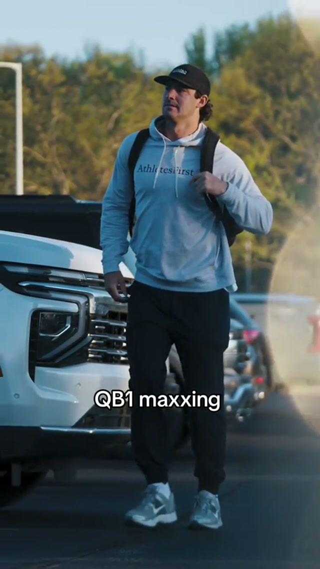 hi Daniel #colts #nfl #danieljones #indianapoliscolts #quarterback