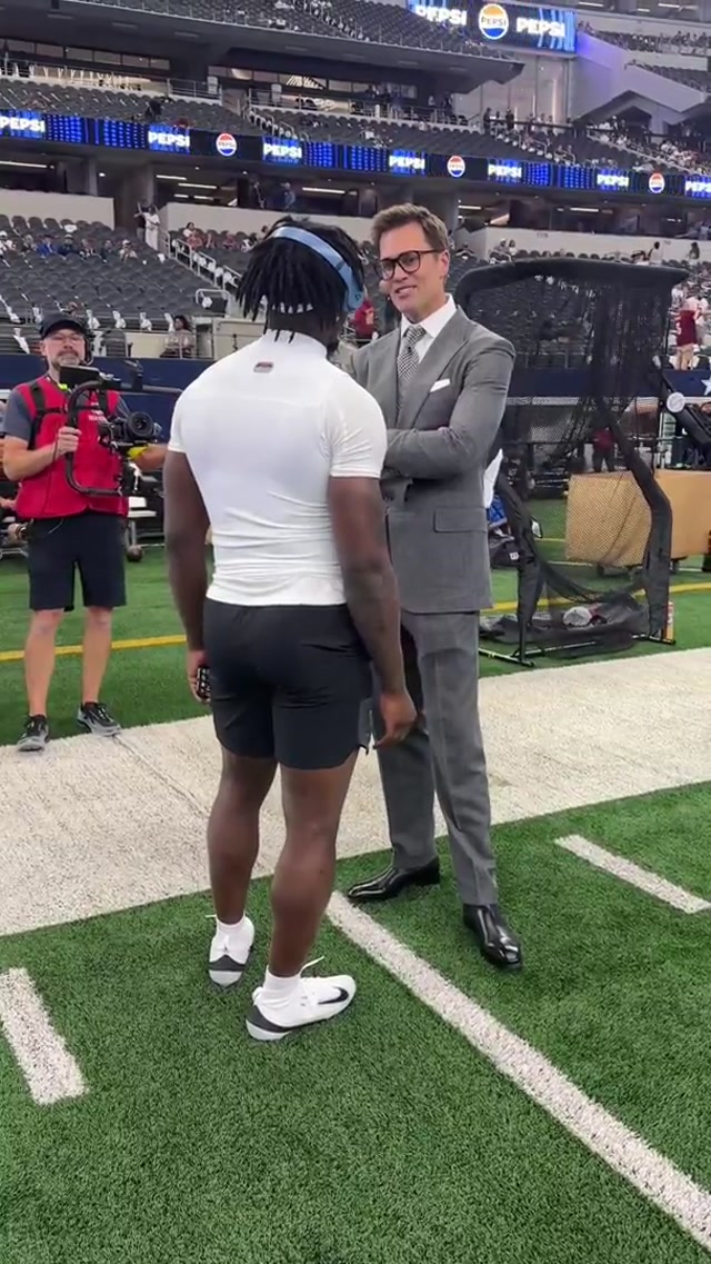 pregame catch up 🥹 #Washington #Commanders #bill #tombrady