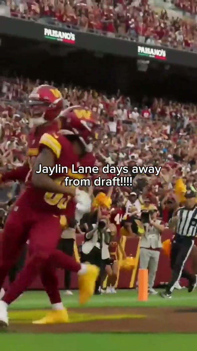 the countdown is so on 😏 #83 #nfldraft #countdown #nfl #football 