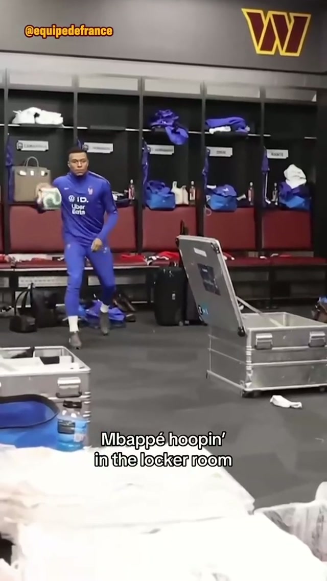 so Mbappé is a football player in an American football locker room playing basketball 🏀🎥 @Equipe de France 