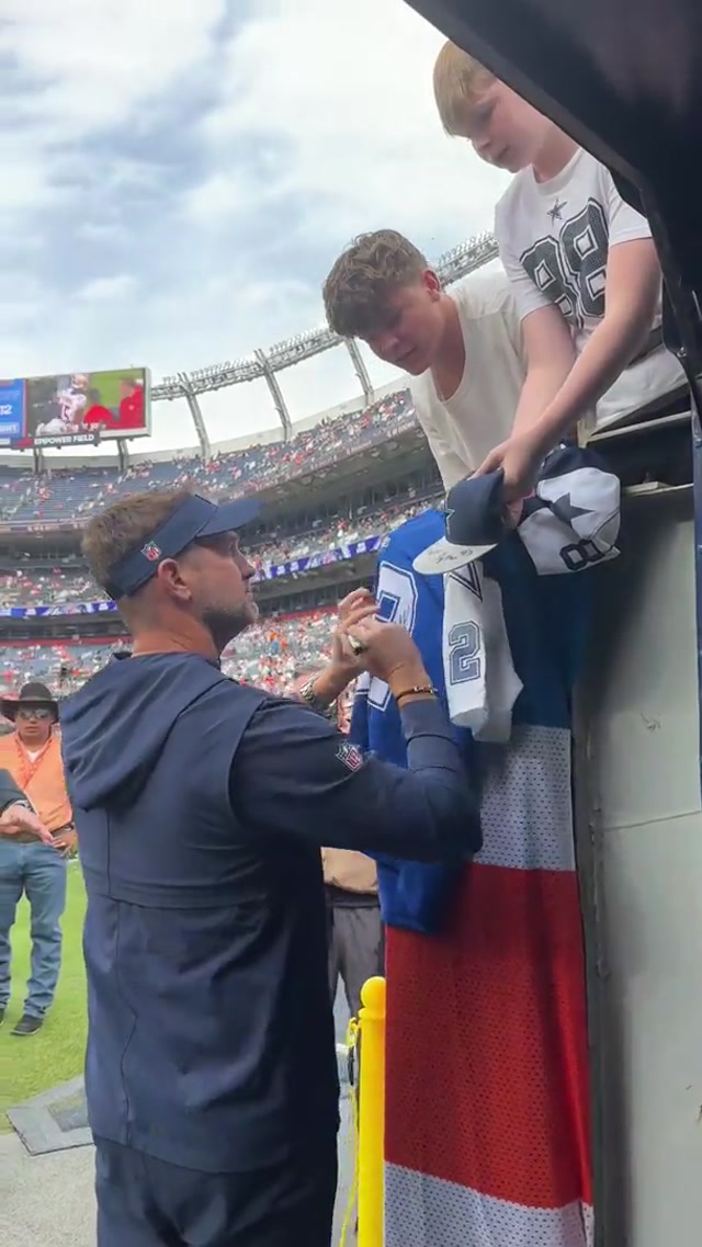 shoutout Schotty ๐ค 
#DallasCowboys #NFL #NFLGameday #DALvsDEN #CowboysNation