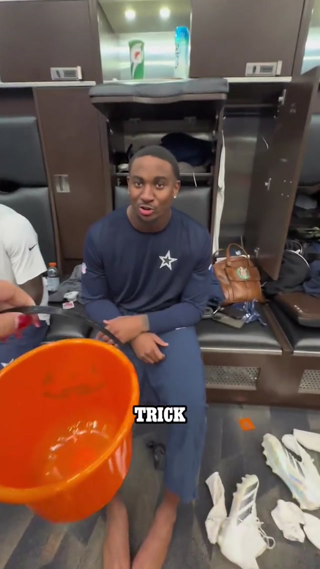 trick or treat? ๐ป 
#DallasCowboys #NFL #halloween #trickortreat