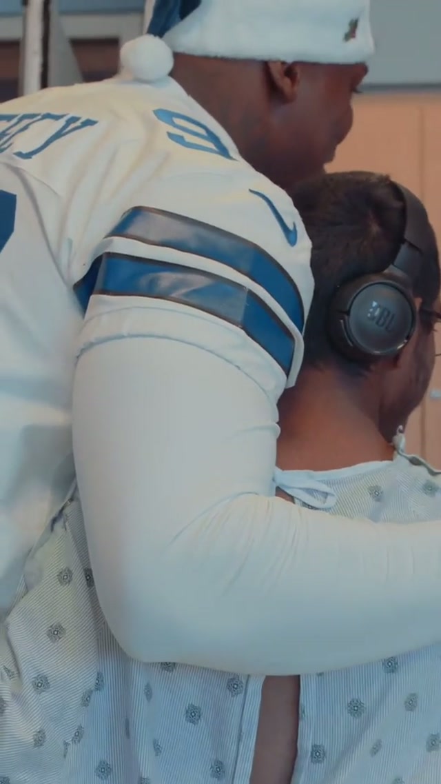 wholesome cinema 🎥

the cinematic recap for week 13 & 14 is out now on our YouTube channel 📺 

#DallasCowboys #NFL #hospitalvisits #cinematic #recap 