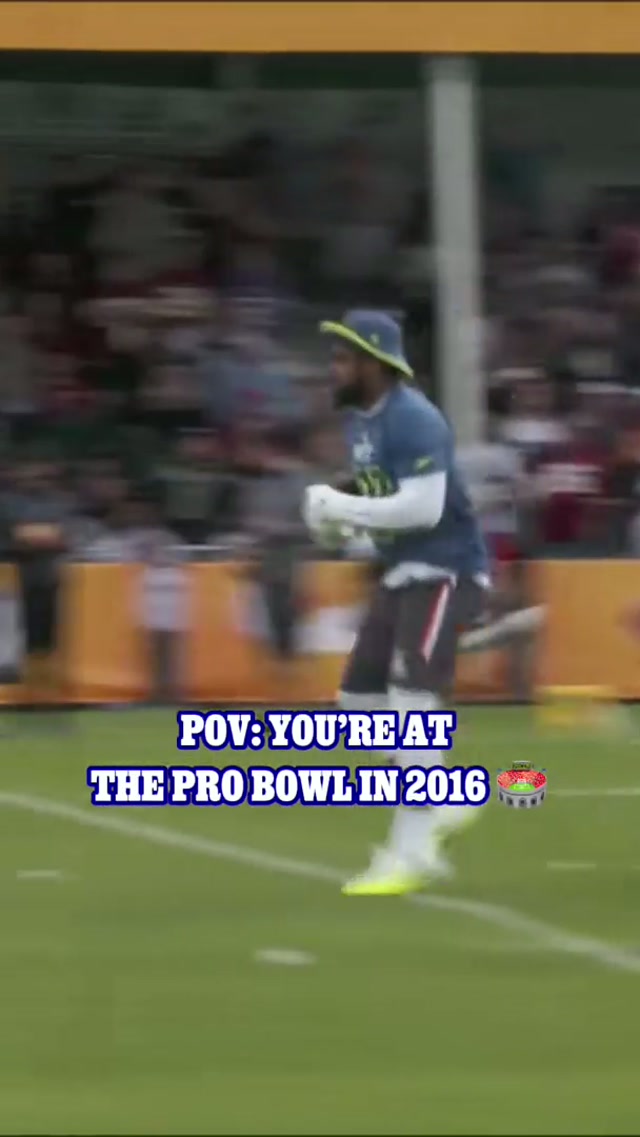 2016 pro bowl has entered the chat 📲

#DallasCowboys #NFL #ProBowl #2016
