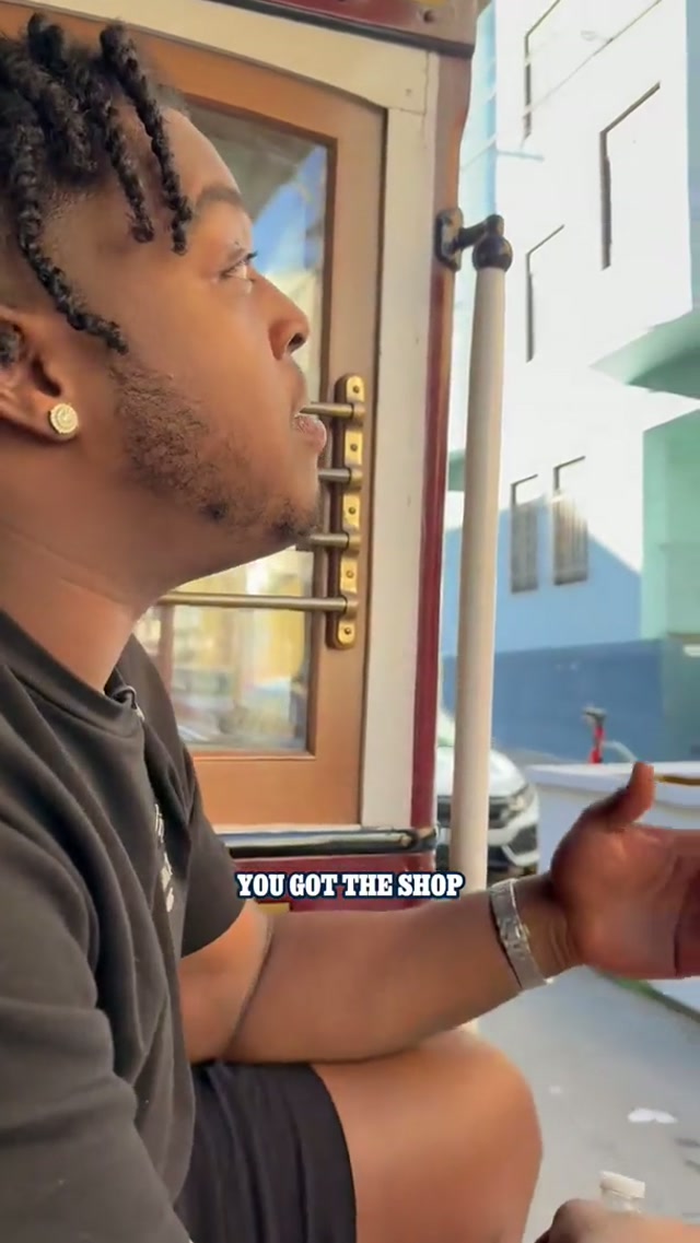 Cable Car Convo with #TylerSmith 🚠 #DallasCowboys #NFL #sanfrancisco #cablecar