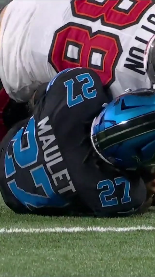 Maulet took that AWAY. #DetroitLions #nfl #Football