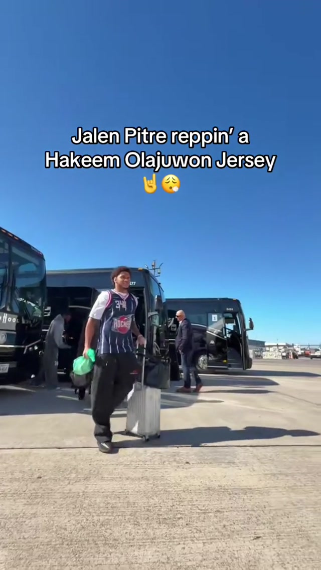 Reppin’ 🤘 #fyp #rockets #hakeem #nba #nfl