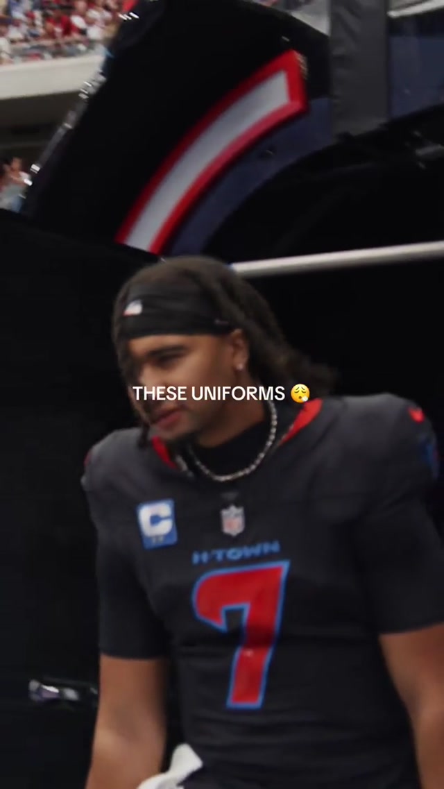 Your girlfriend’s favorite Sunday uniform 😮💨
#houston #texans #htown #nfl #fit