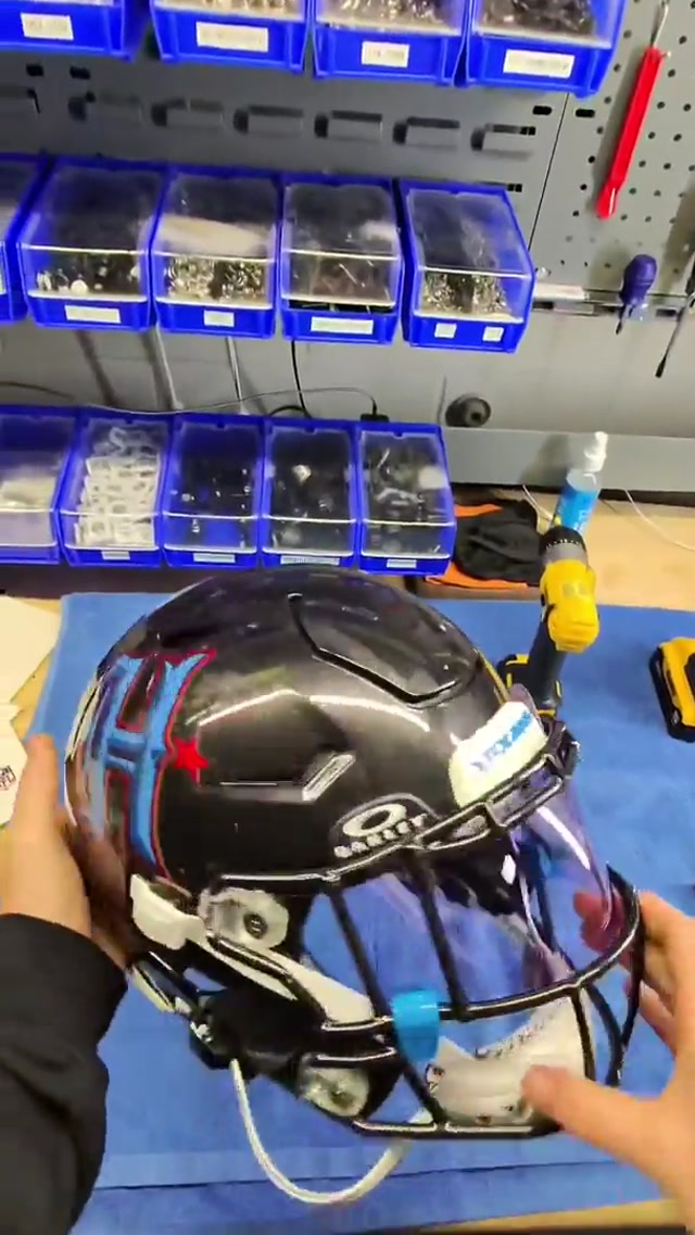 Listen with headphones for the best experience 😮💨  #fyp #equipment #helmet #asmr