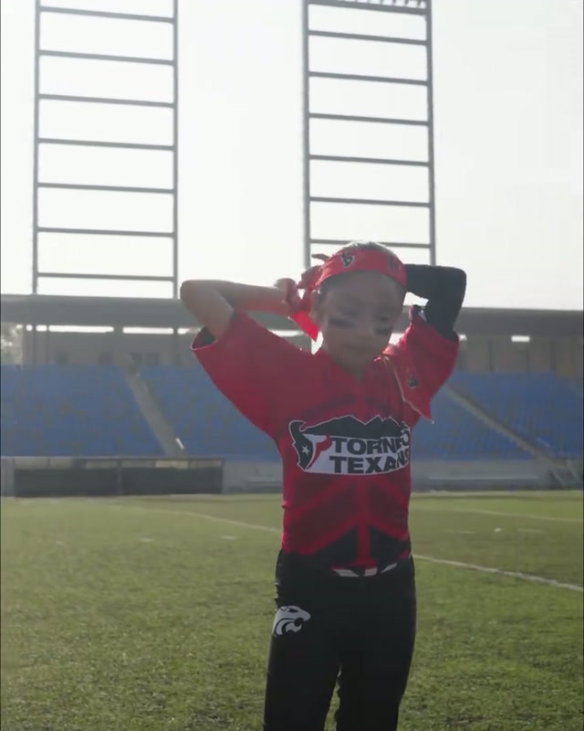 Written in history ✍️

The first-ever Texans girls flag tournament in Mexico 🇲🇽 #nflflag #girlflag #houstontexans #nfl 
