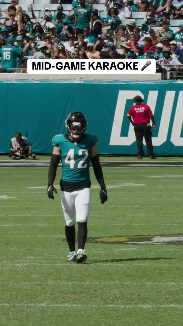 Dewey getting the defense *NSYNC 😂 #nsync #byebyebye #nfl 