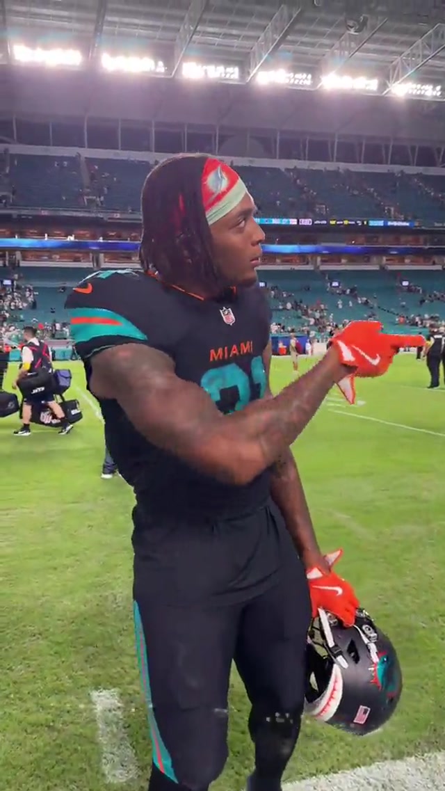 winning vibes!! #nfl #rivalries #mondaynightfootball