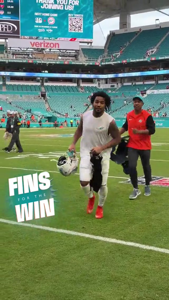 🗣️ FINS FOR THE WIN! BACK AT @Hard Rock Stadium 🏟️ #nfl #dolphins #football 