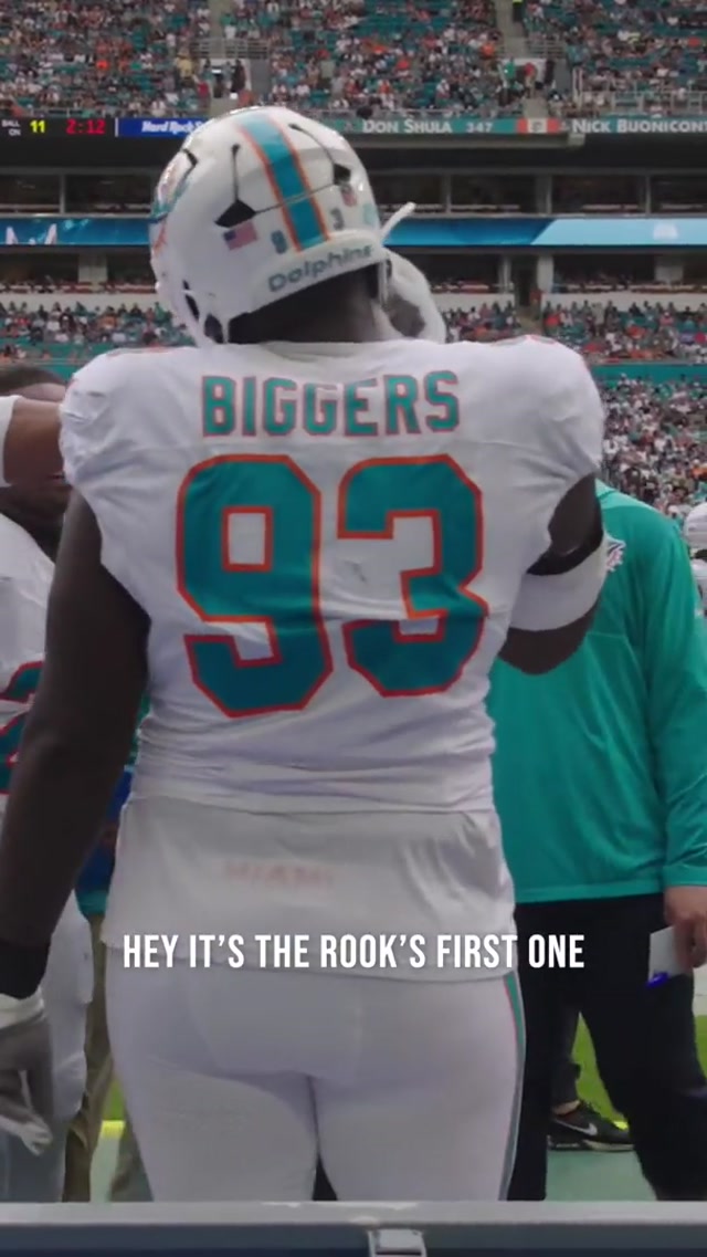 Our new fave tradition 👏👏👏👏👏 #nfl #celly #football 