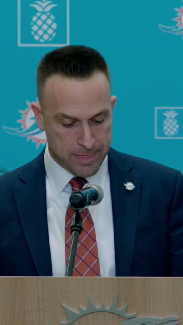 A message from Coach Hafley, to the fans 🔊 #miamidolphins #coach #nfl 