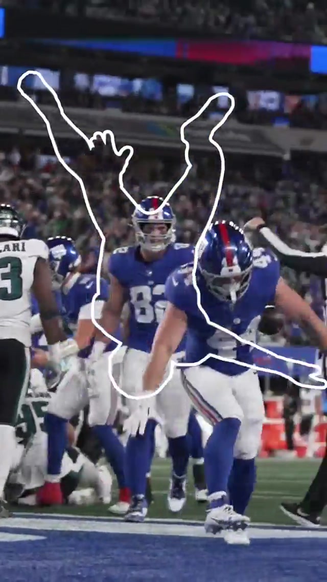 Pause to get Skatt in the outline ⏸️ #nyg #giants #nfl #camskattebo 