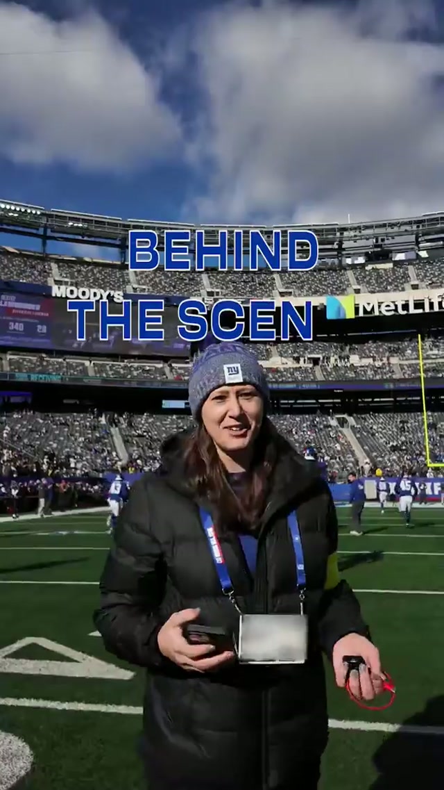 How we get the plays from the field to your feed 📲 #bts #behindthescenes #nfl #nygiants #football #giants