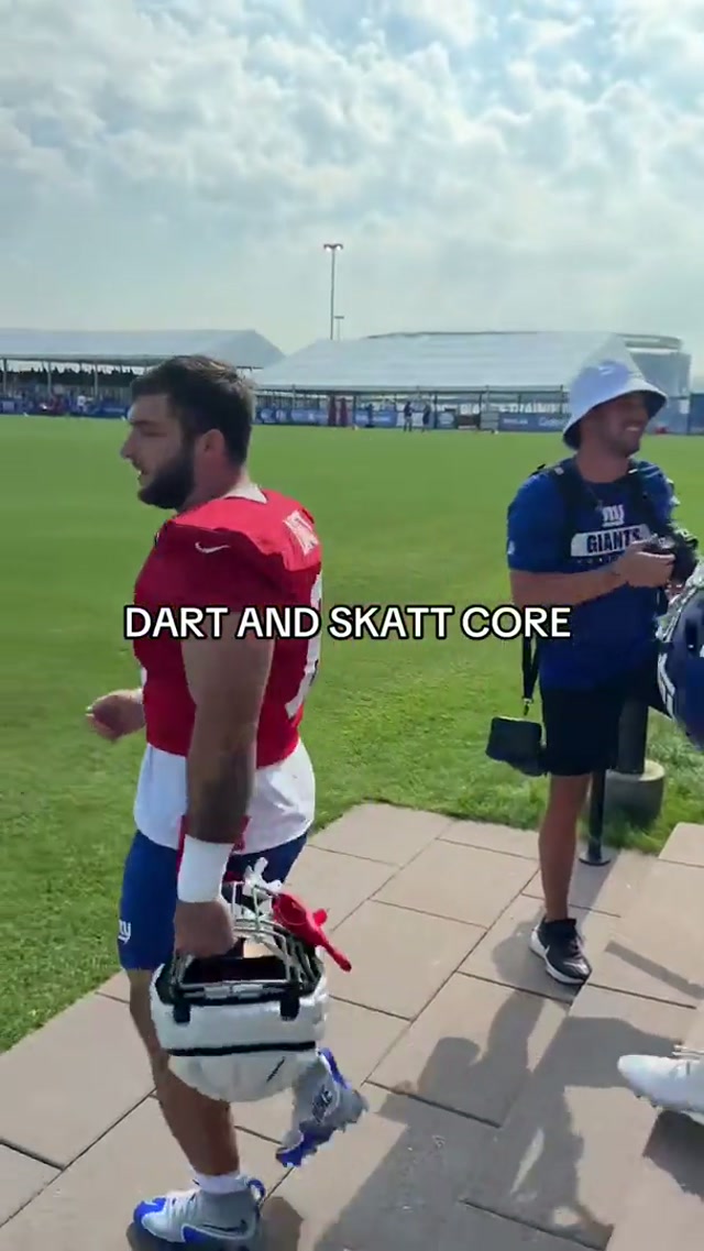 44 and 6 🥲 #nyg #giants #jaxsondart #skatt 