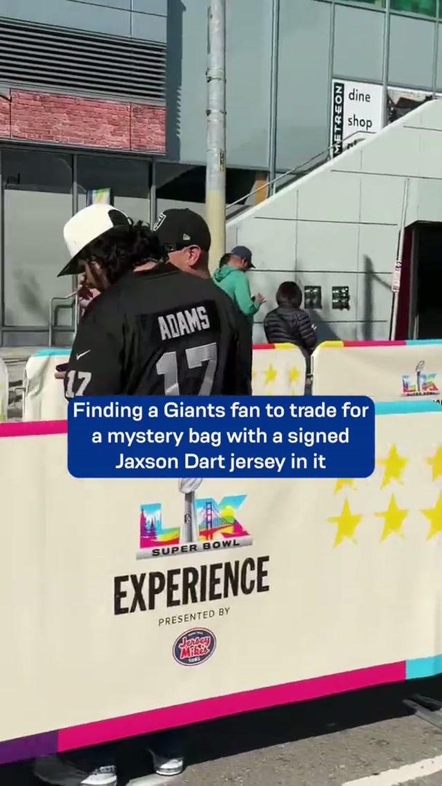 Found a Giants fan to surprise in San Fran 👀 #giants #jaxsondart #nfl #superbowl #football #surprise
