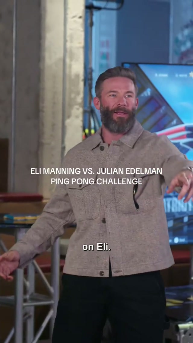 Eli vs. Julian Edelman 🏓 #giants #elimanning #julianedelman #pingpong 