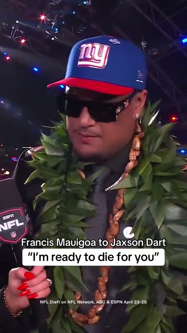 That’s what you want to hear from your OL 😤 #giants #francisngannou #newyorkgiants #jaxsondart 