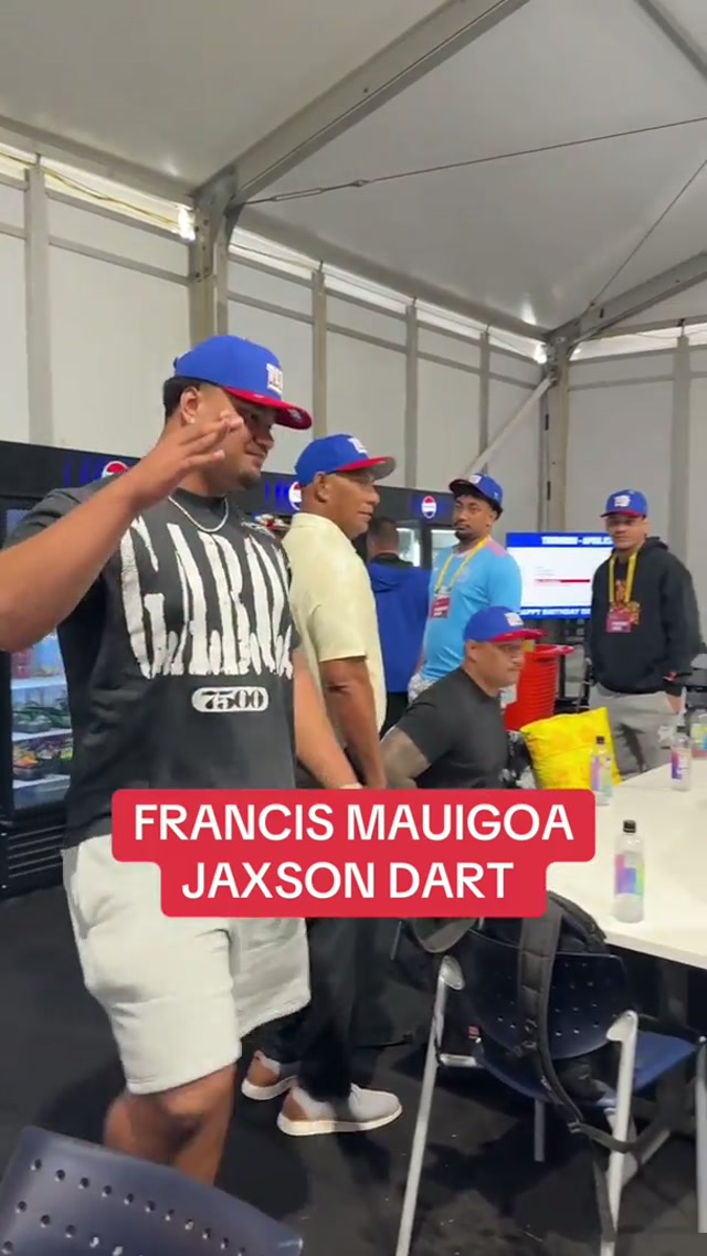 HE WOULD DIE FOR YOU, @Jdart 🫡 #giants #nfl #francismauigoa #jaxsondart #football 