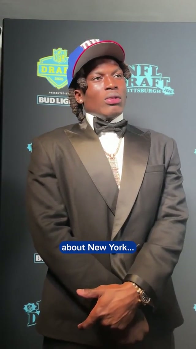 First thing you think of when you think NY? 🤔🗽 #arvellreese #giants #nfl #newyork