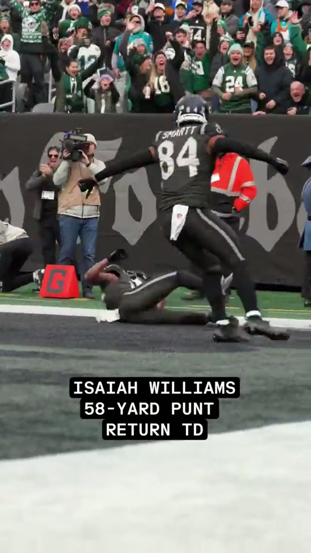 ISAIAH WILLIAMS HOUSE CALL ARE YOU KIDDING #nyjets #isaiahwilliams #touchdown #nflgameday 
