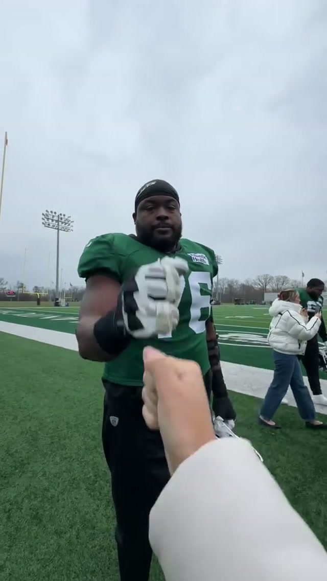 admin really started a rock paper scissors tournament 🤣 #nyjets #tournament #rockpaperscissor #games 
