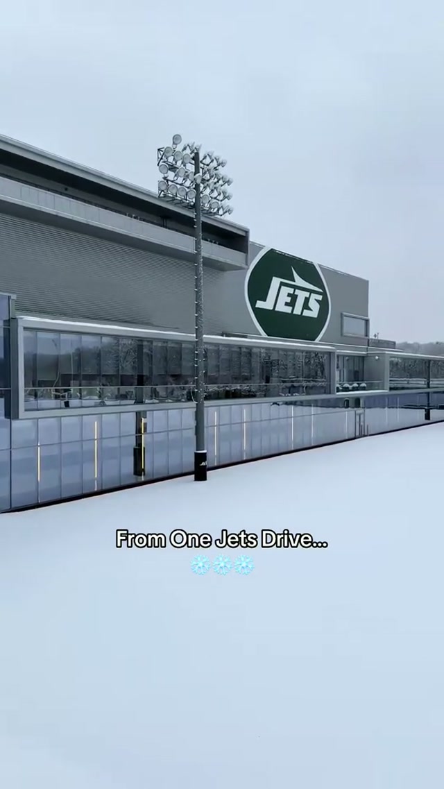 did someone say…gameday?! #nyjets #nfl #snow #winter 