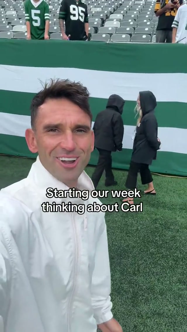 not a mess in our eyes 💚 #nyjets #carlradke #summerhouse #bravo 