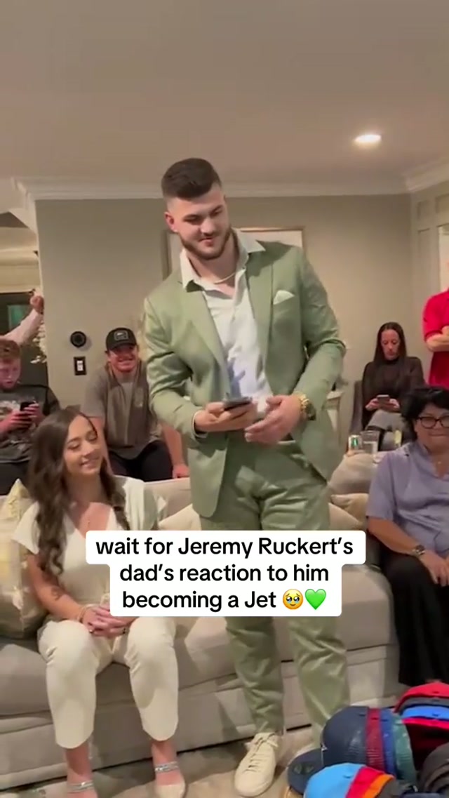 dream come true for the Long Island kid 💚 #nyjets #nfldraft #jeremyruckert #ohiostatefootball 