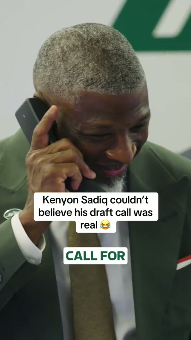 definitely not a prank call, welcome to the NFL Kenyon 👏 #nyjets #nfl #nfldraft #oregon 