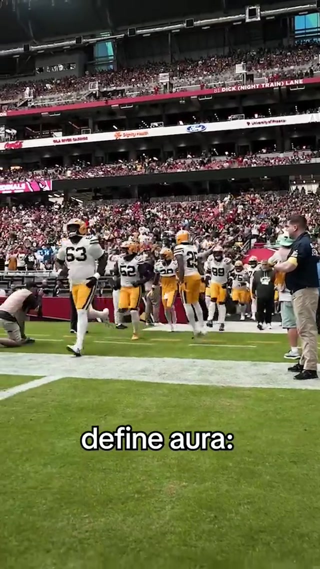 HYPE. US. UP.
#packers #aura #micahparsons #natehobbs