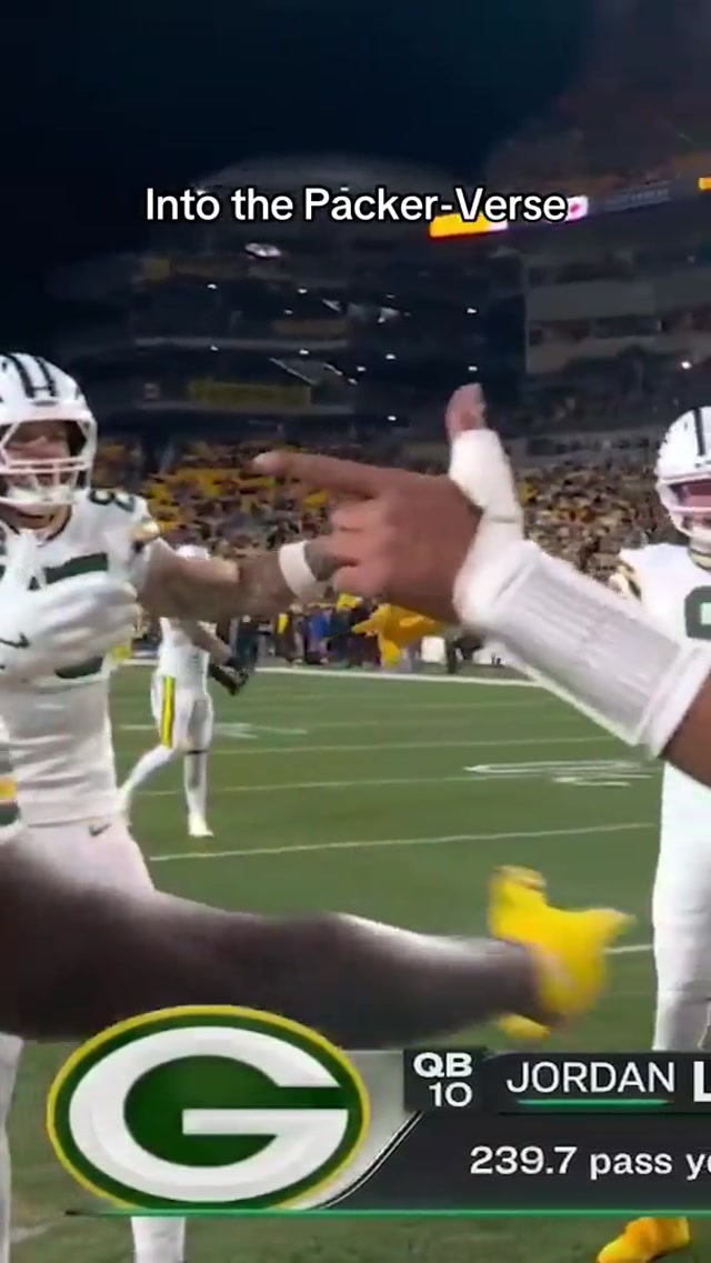 *insert Spider-Man meme
#spiderman #packers #nfl #snf