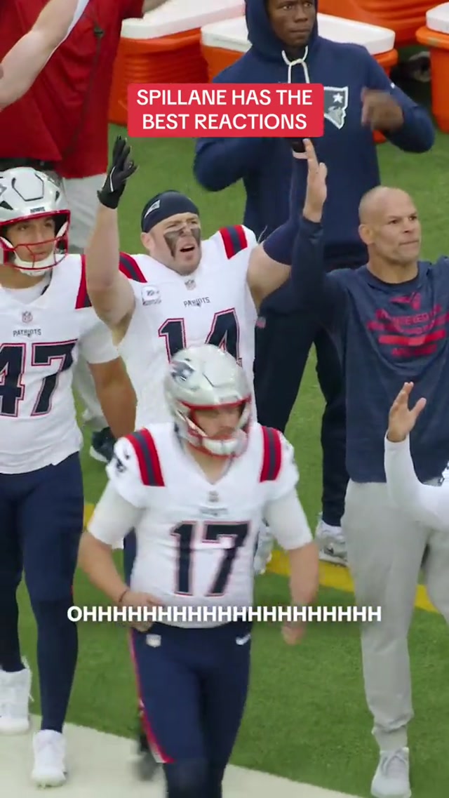 robert spillane has the best reactions to touchdowns 😂 #patriots #nfl #robertspillane #micdup 