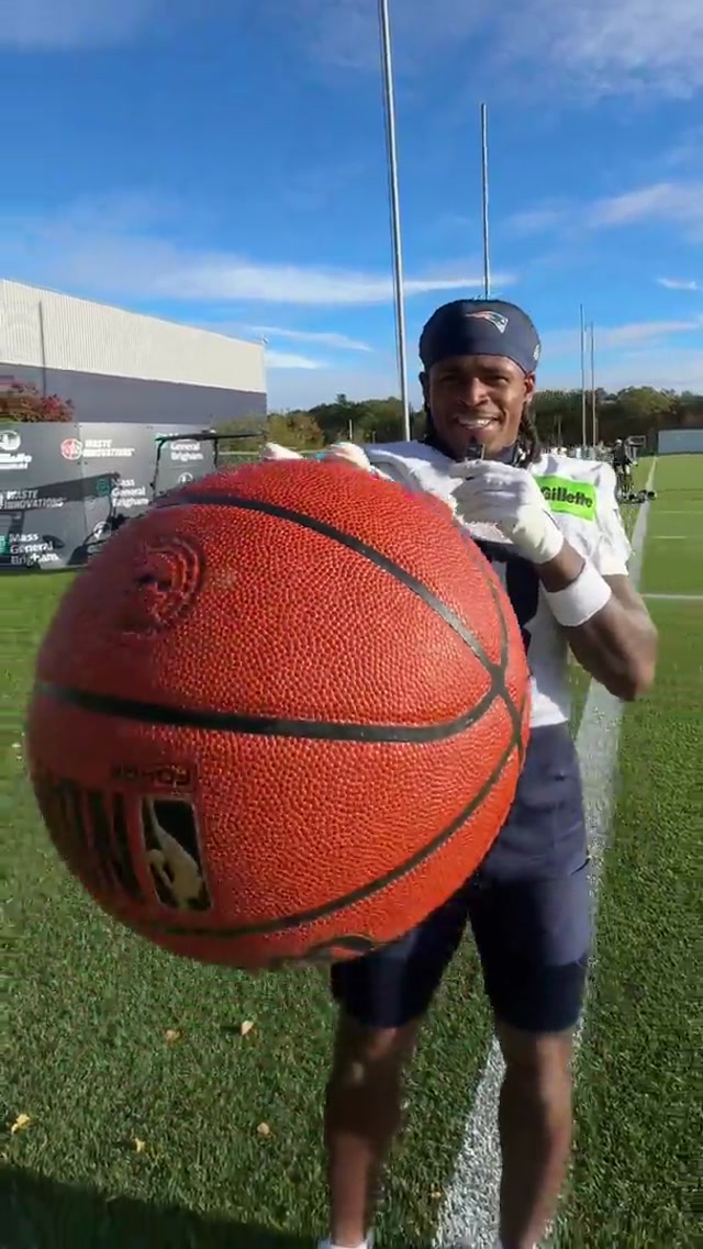 Which @NBA player could play in the @NFL right now? 🤔🏀 #nfl #patriots #nba #basketball 