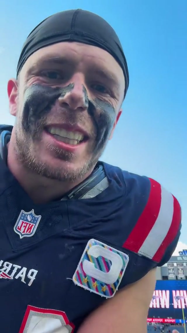 glad to be back at home‼️ #nfl #patriots #win #robertspillane #kayshonboutte 