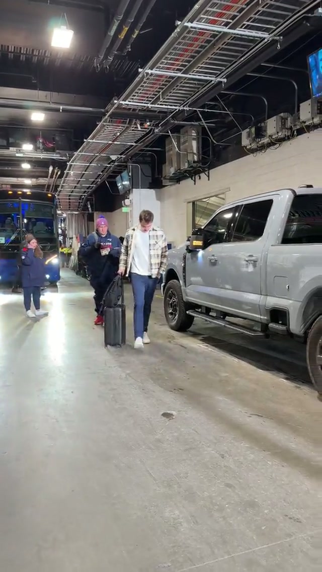 drake maye clocking in for the afc championship game ⏰ #nfl #patriots #nflplayoffs #drakemaye 