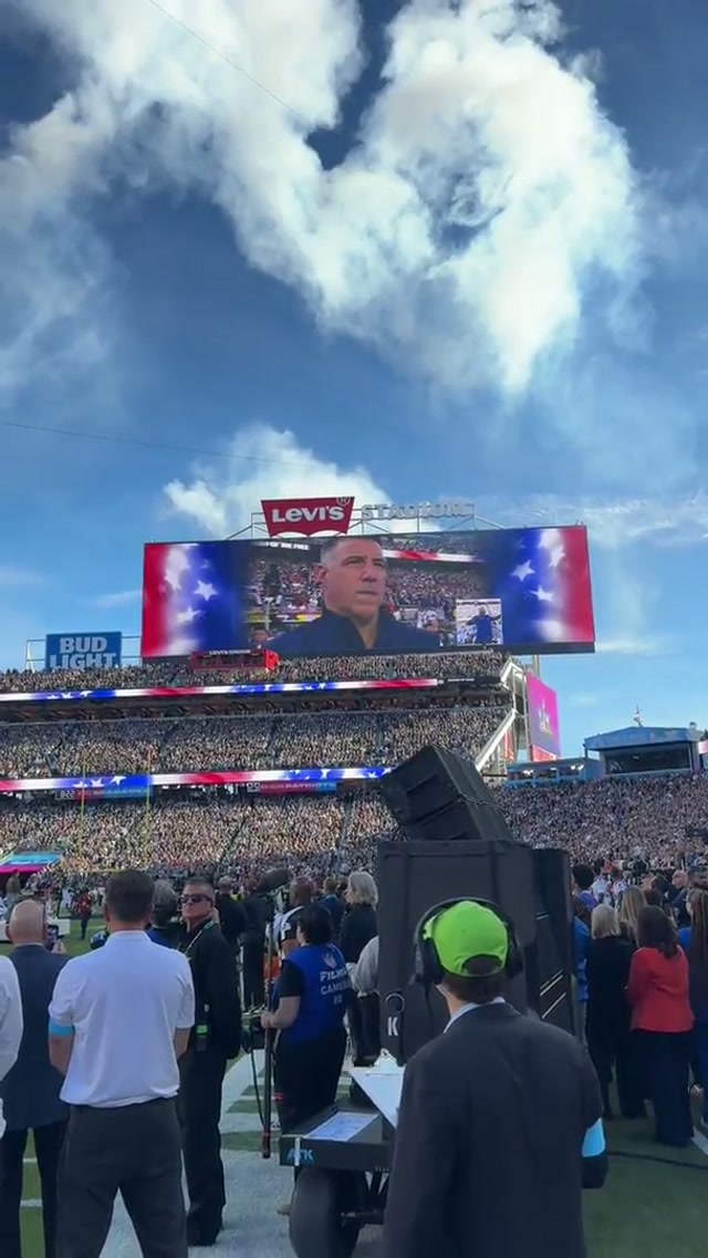 nothing like a flyover on super bowl sunday✈️🤩 #nfl #patriots #superbowl #flyover 